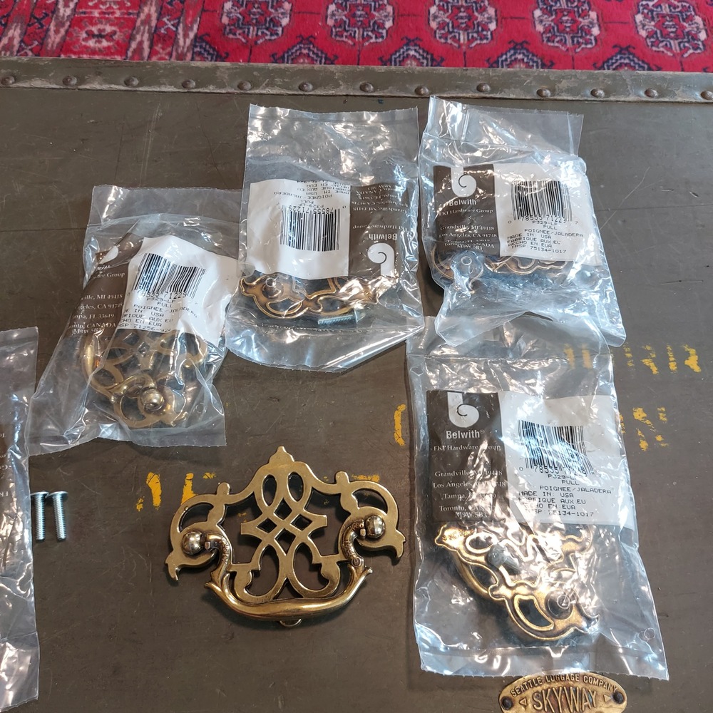 Belwith P329-LP Polished Brass Chippendale Bail Drawer Pulls Lot of 5 New